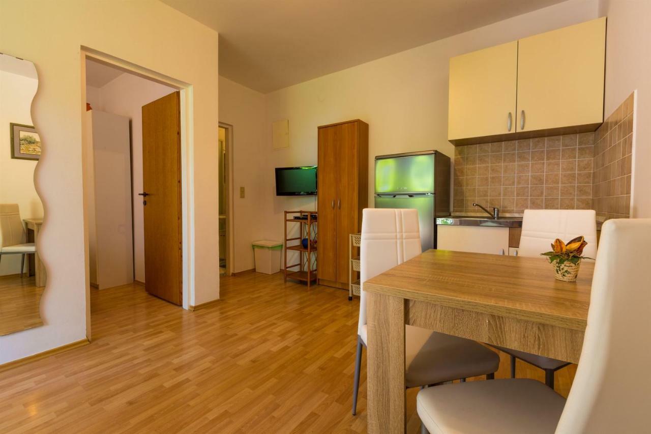 Alin Apartment *