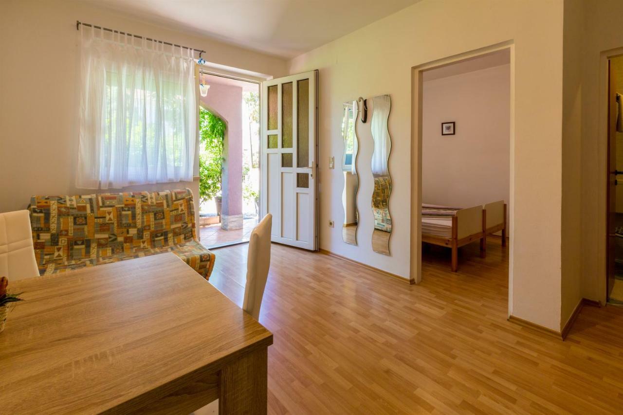 Alin Apartment