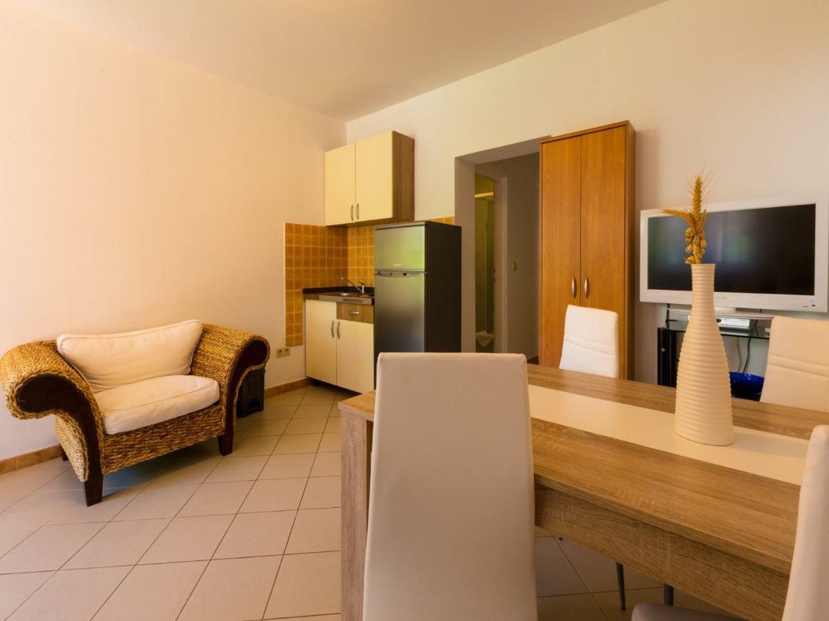 Alin Apartment